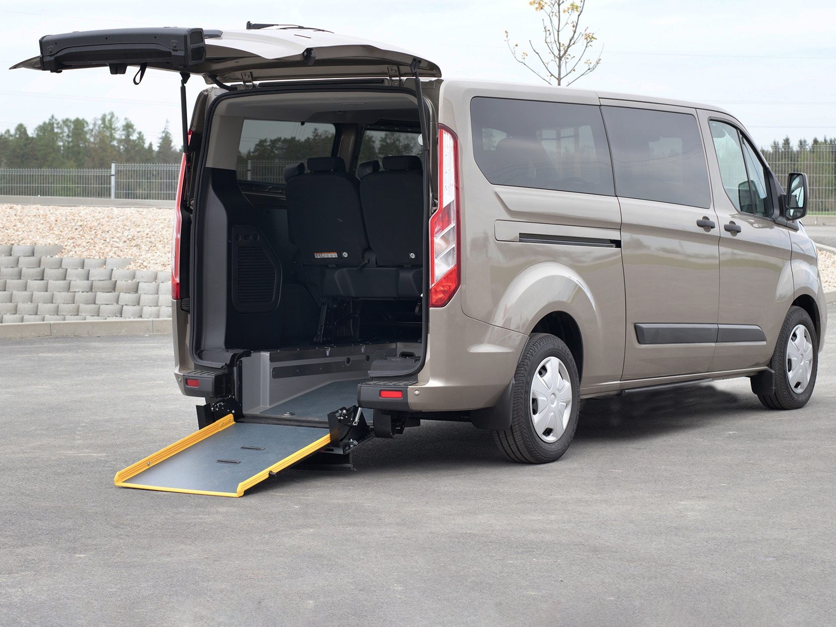 Rebajes Ford Custom - Imagen 2