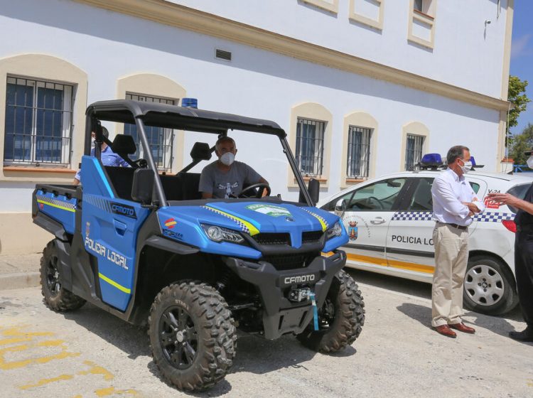nuevo-vehiculo-Jefatura-Policia-Local_1477362740_123175657_1200x675
